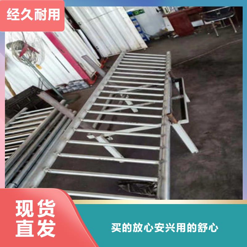 桥梁防撞护栏公路护栏客户信赖的厂家种类齐全