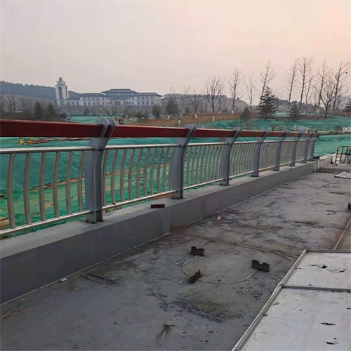 镀锌不锈钢复合管实力工厂