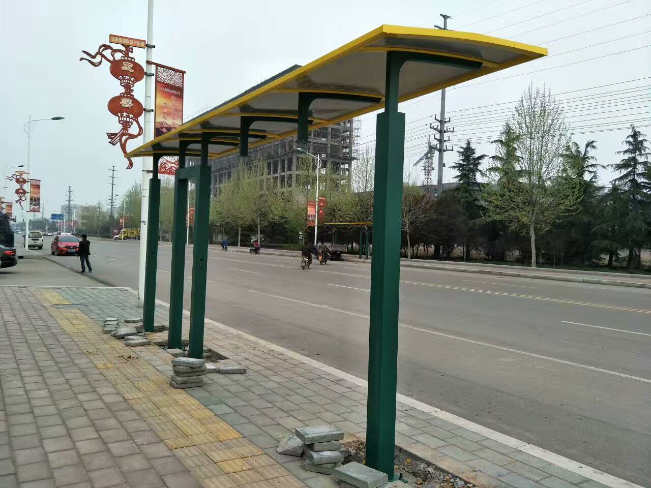 公交站台雕塑小品严格把控质量