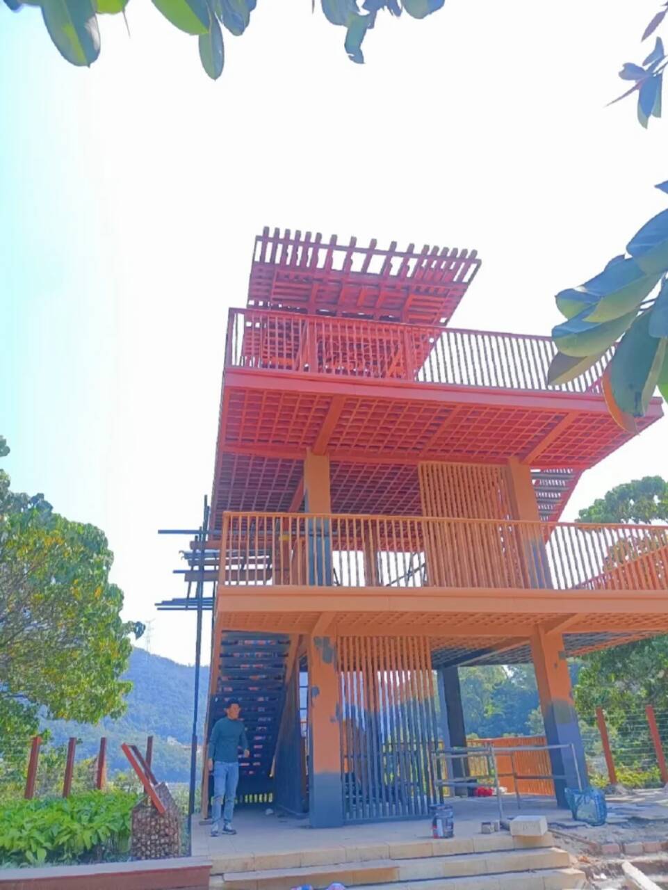 钢结构仿木纹漆，金属面木纹漆，镀锌管木纹漆全包施工价格
