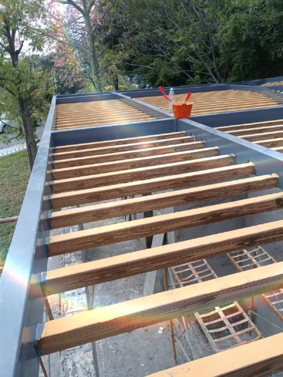 钢结构仿木纹漆，金属面木纹漆，镀锌管木纹漆批发厂家