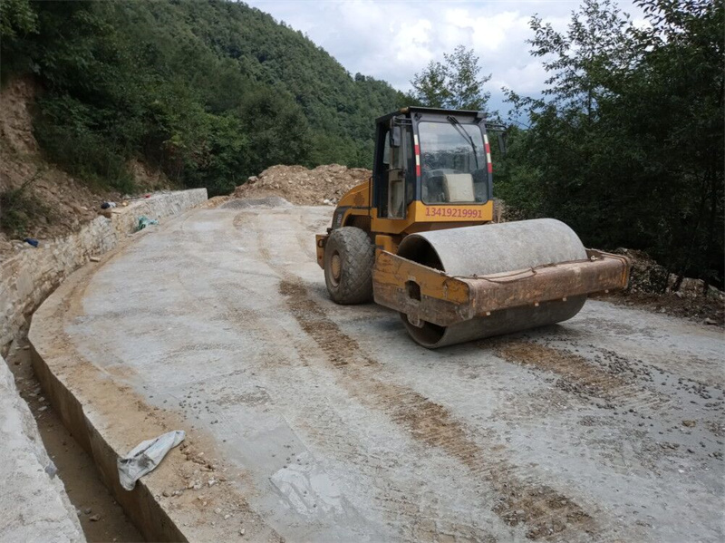 原生泰夯土墙专用土壤固化剂队伍
