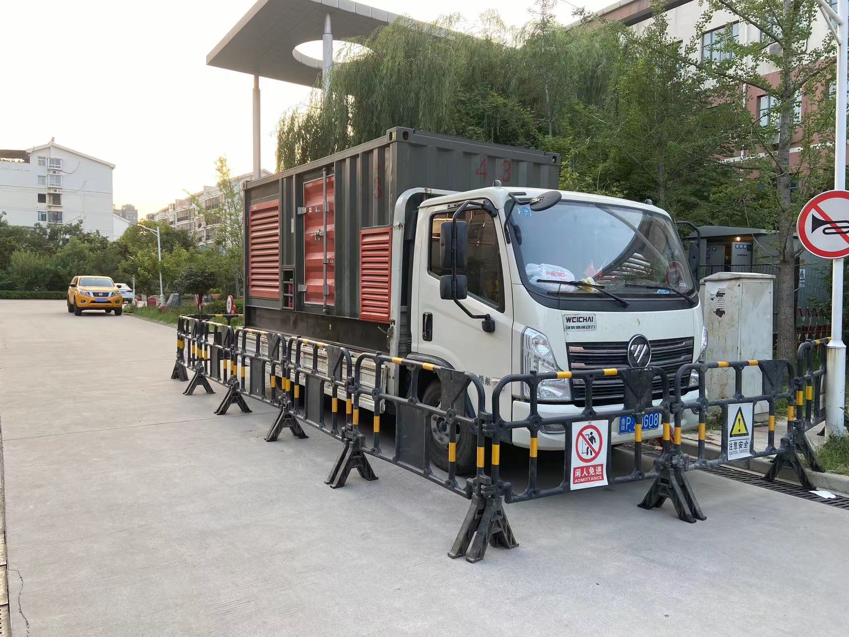 
高压发电机出租价格（800KW发电机出租）