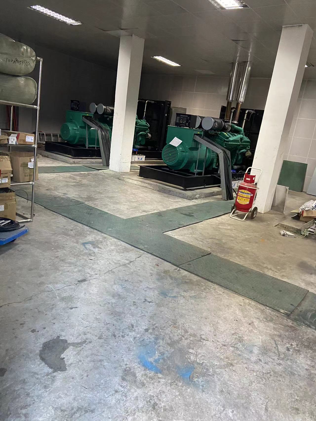200KW发电机出租租赁400KW发电机电缆线出租UPS电源出租2000KW发电机出租服务至上