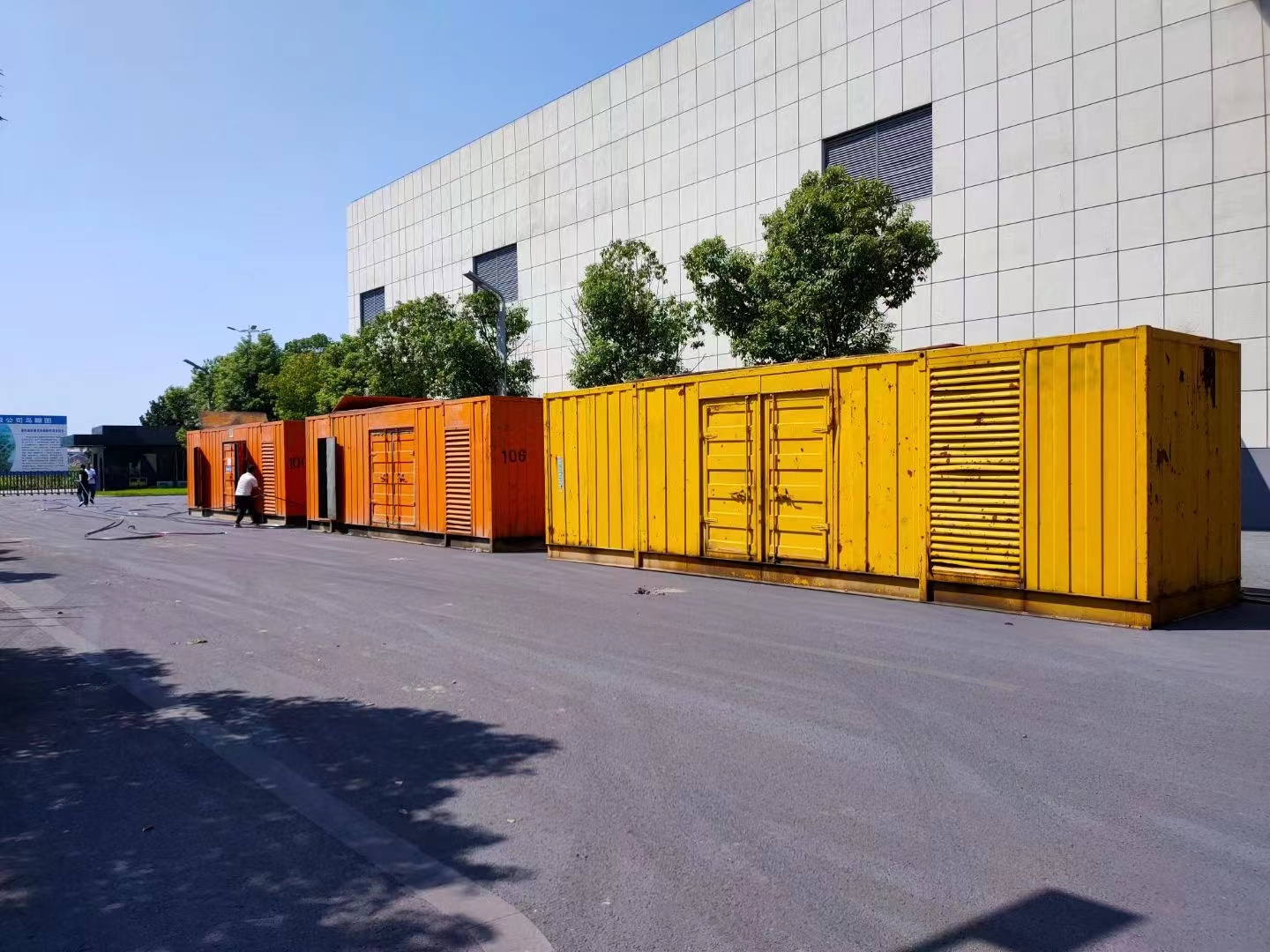 200KW发电机出租租赁400KW发电机电缆线出租UPS电源出租300kw发电机租赁方便快捷本地公司