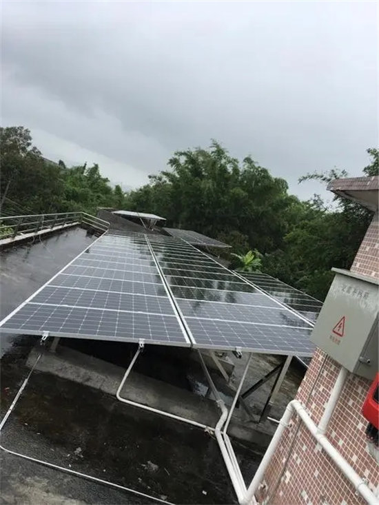 回收太阳能光伏组件大量回收