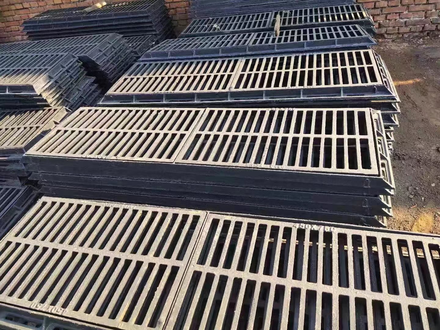 县地下停车场盖板定做生产建通铸造厂家